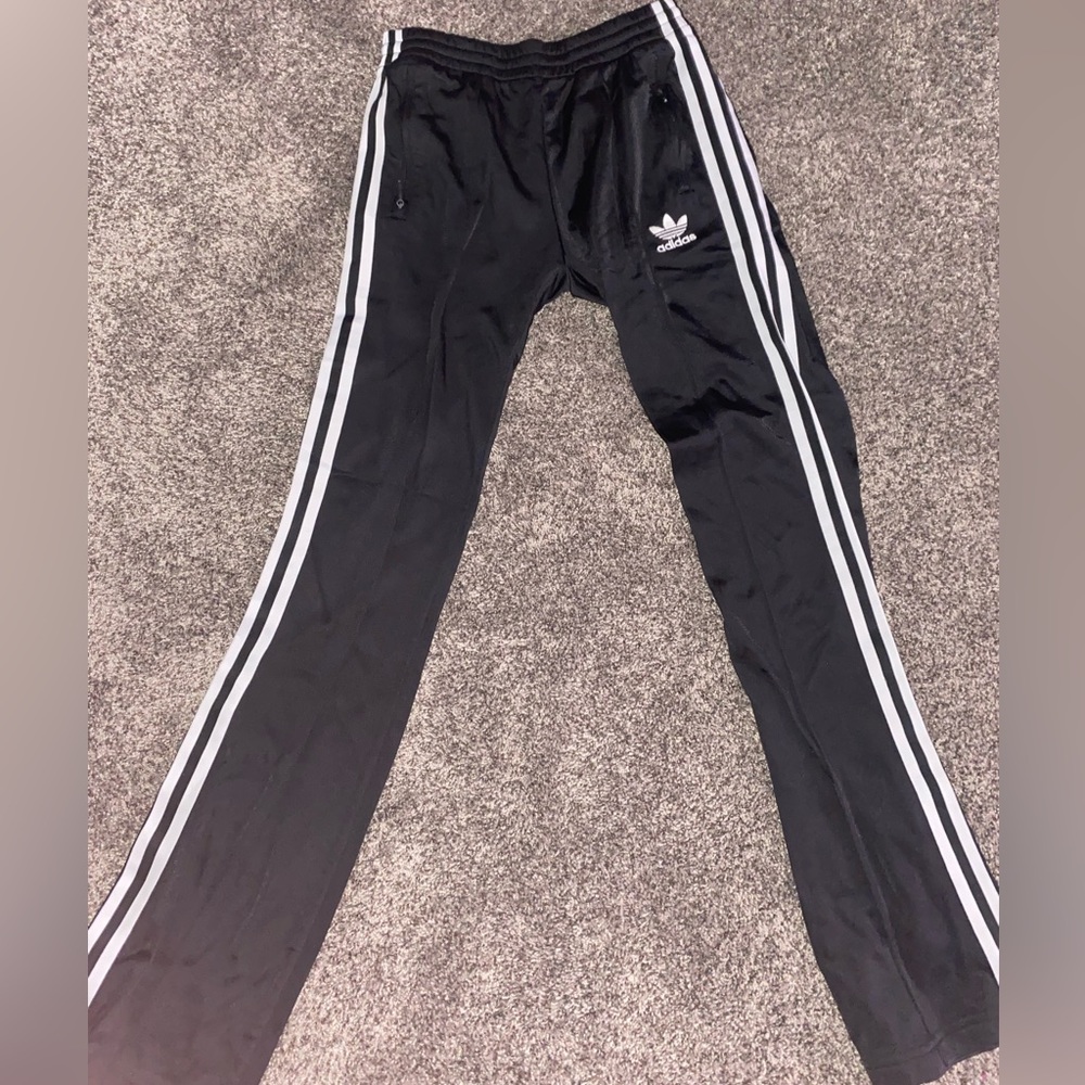 Adidas 3 stripe black flare jersey pants used good condition small in women’s
